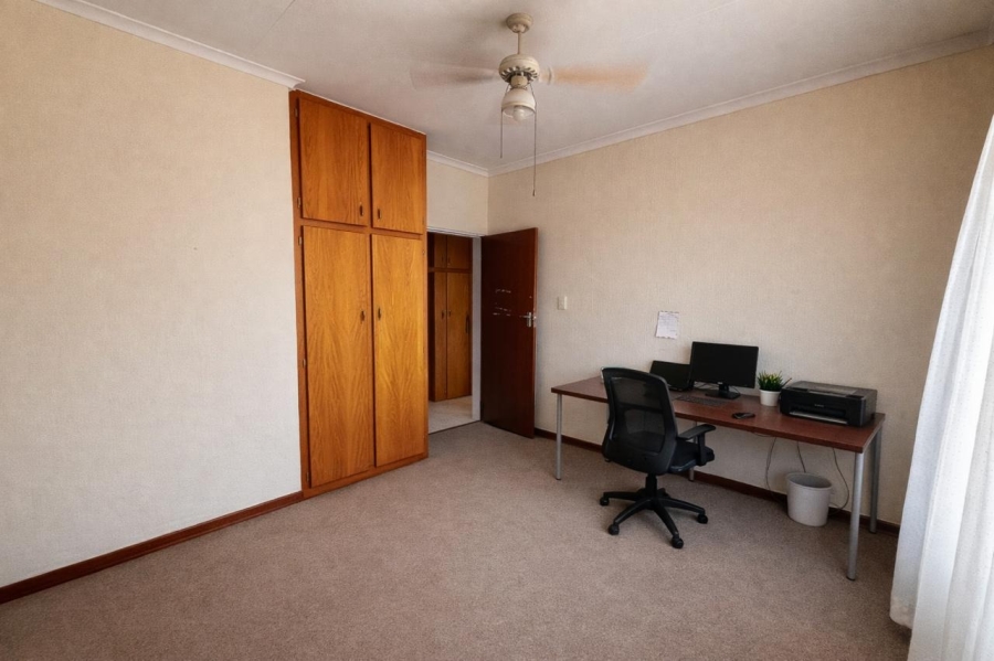 3 Bedroom Property for Sale in Waterval East North West